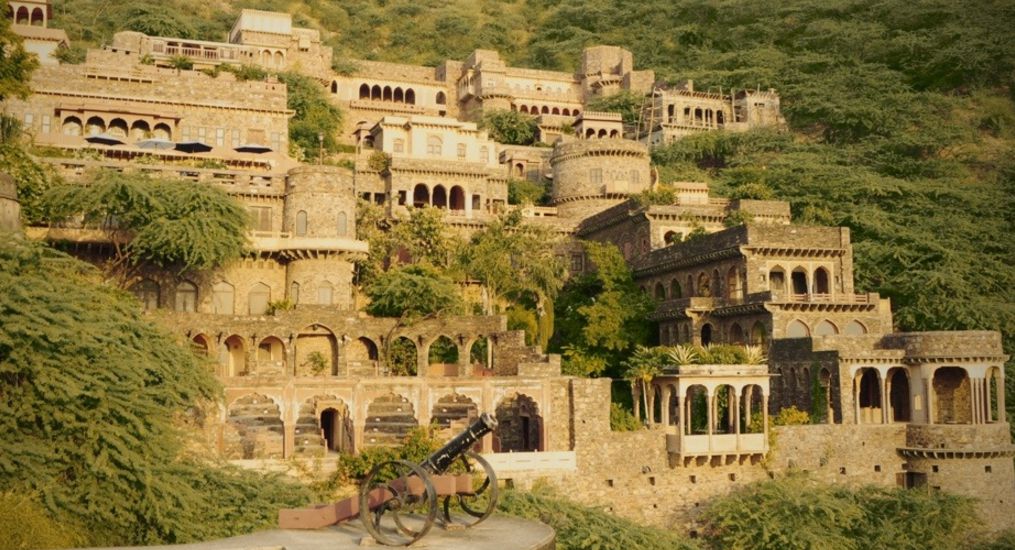 Rajasthan's Bhangarh Fort story in Hindi Incidents, Ghost videos, History